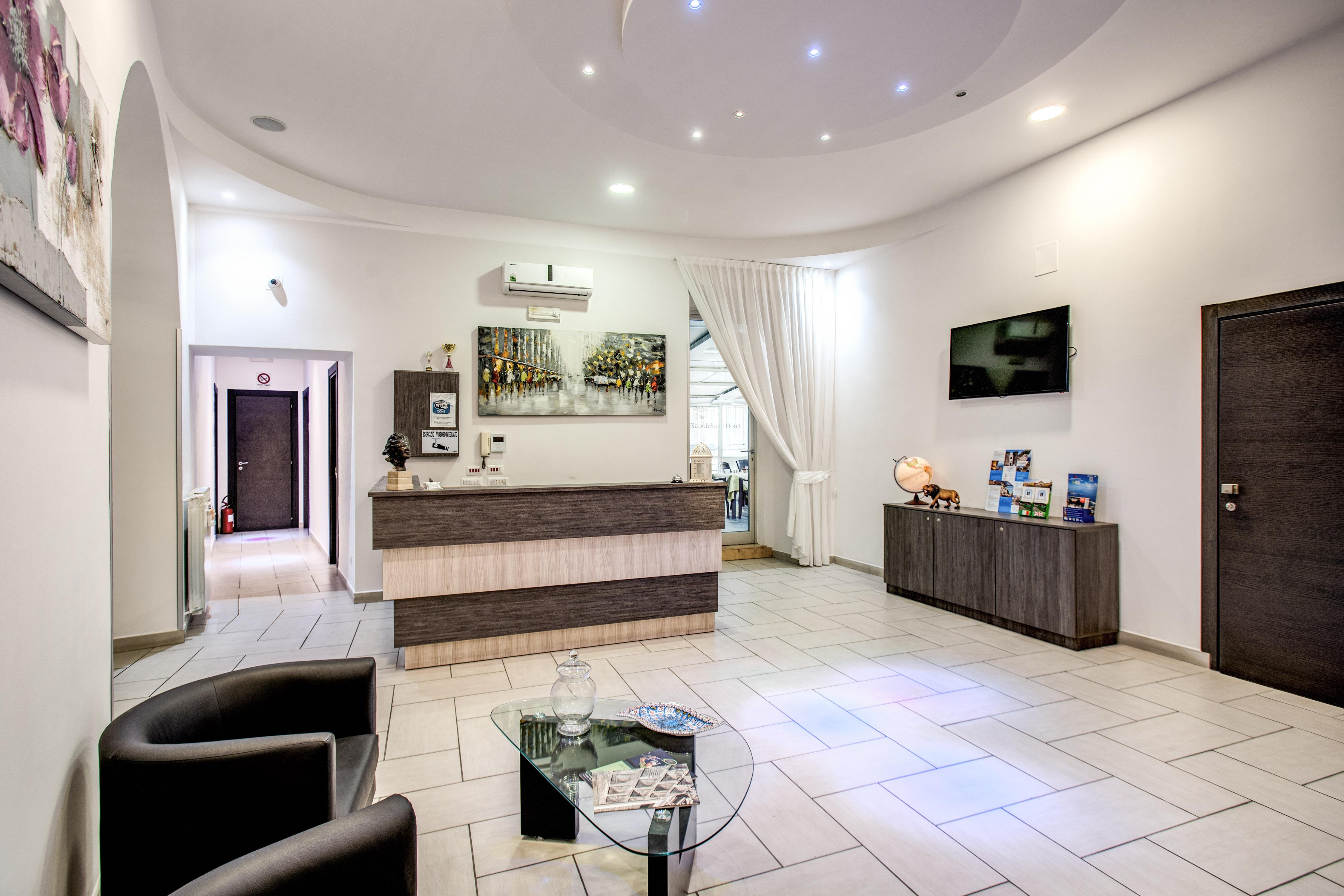 นาโปลี สวีท Bed & Breakfast เนเปิลส์ ภายนอก รูปภาพ