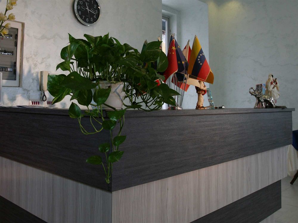 นาโปลี สวีท Bed & Breakfast เนเปิลส์ ภายนอก รูปภาพ